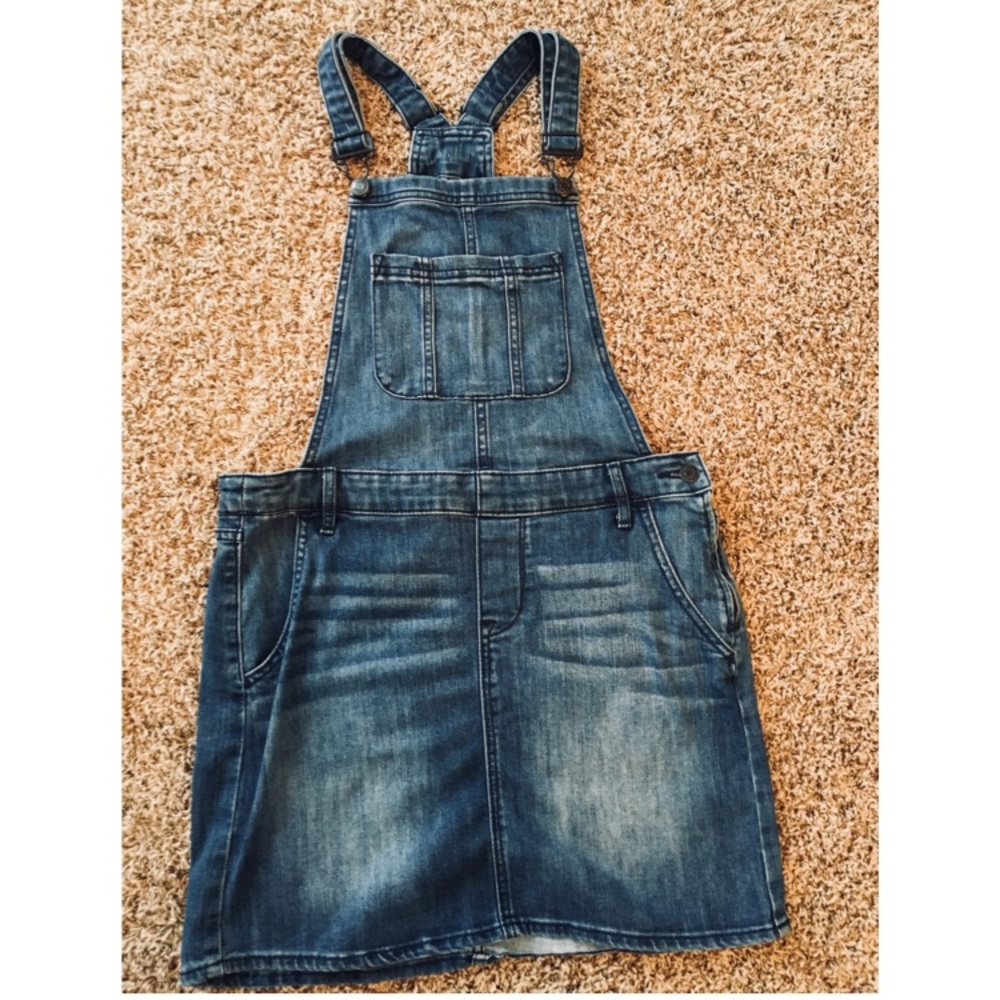 Overall dress